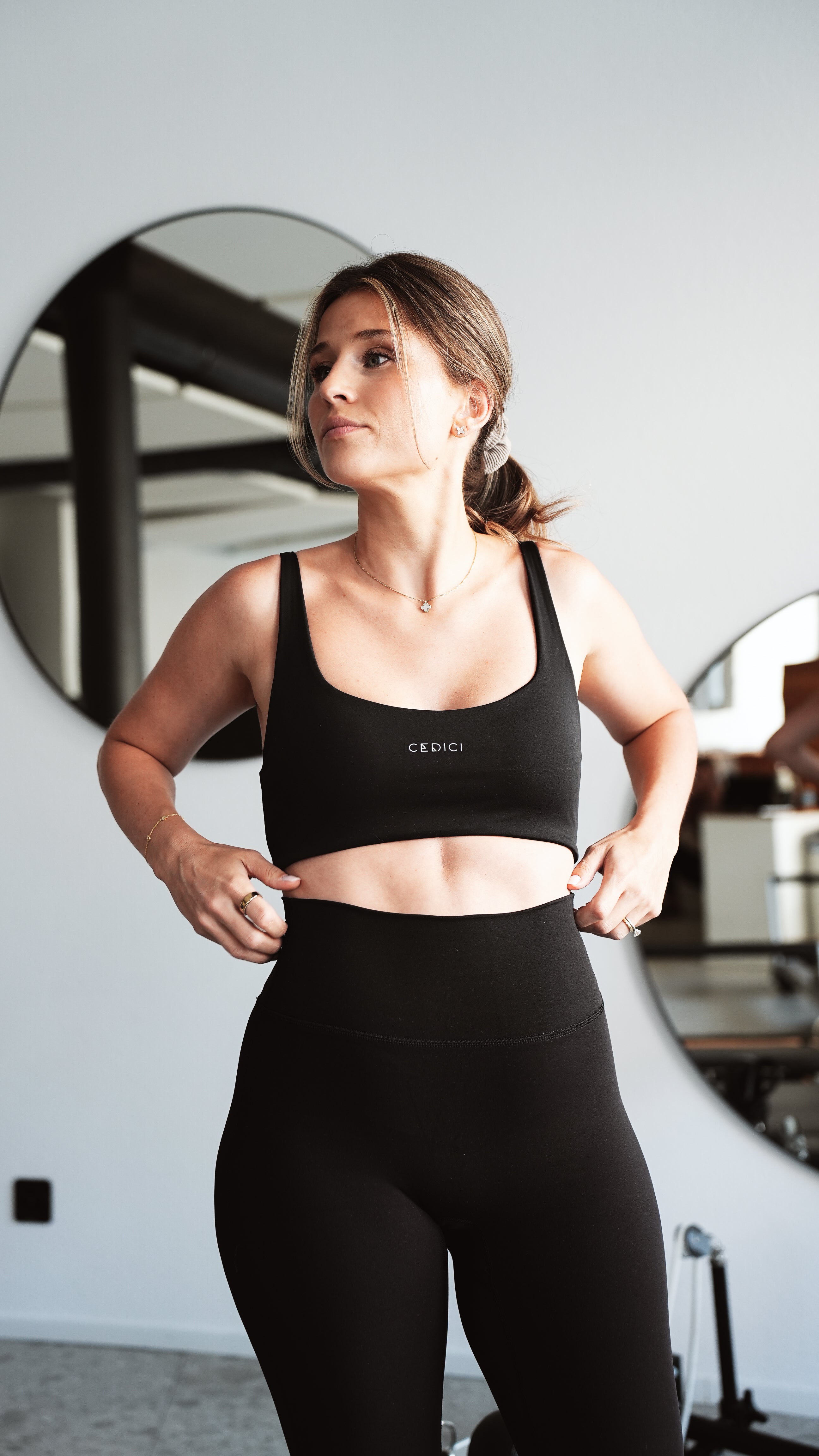 FORM01 Active Set – Black