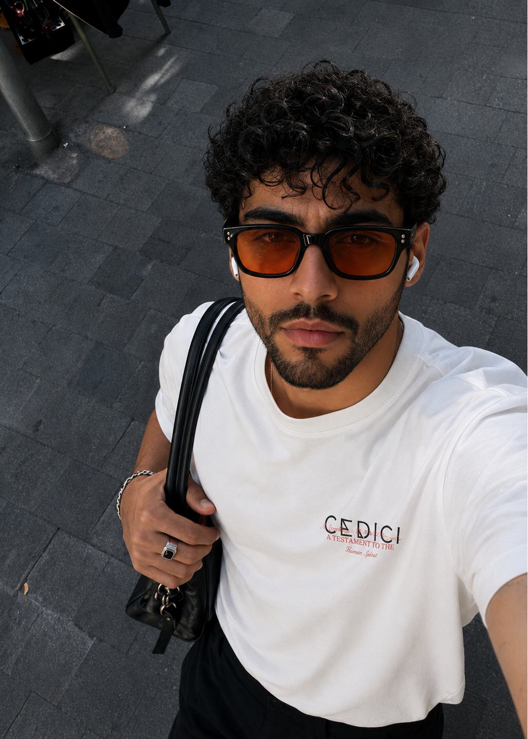 "Signature T-Shirt”