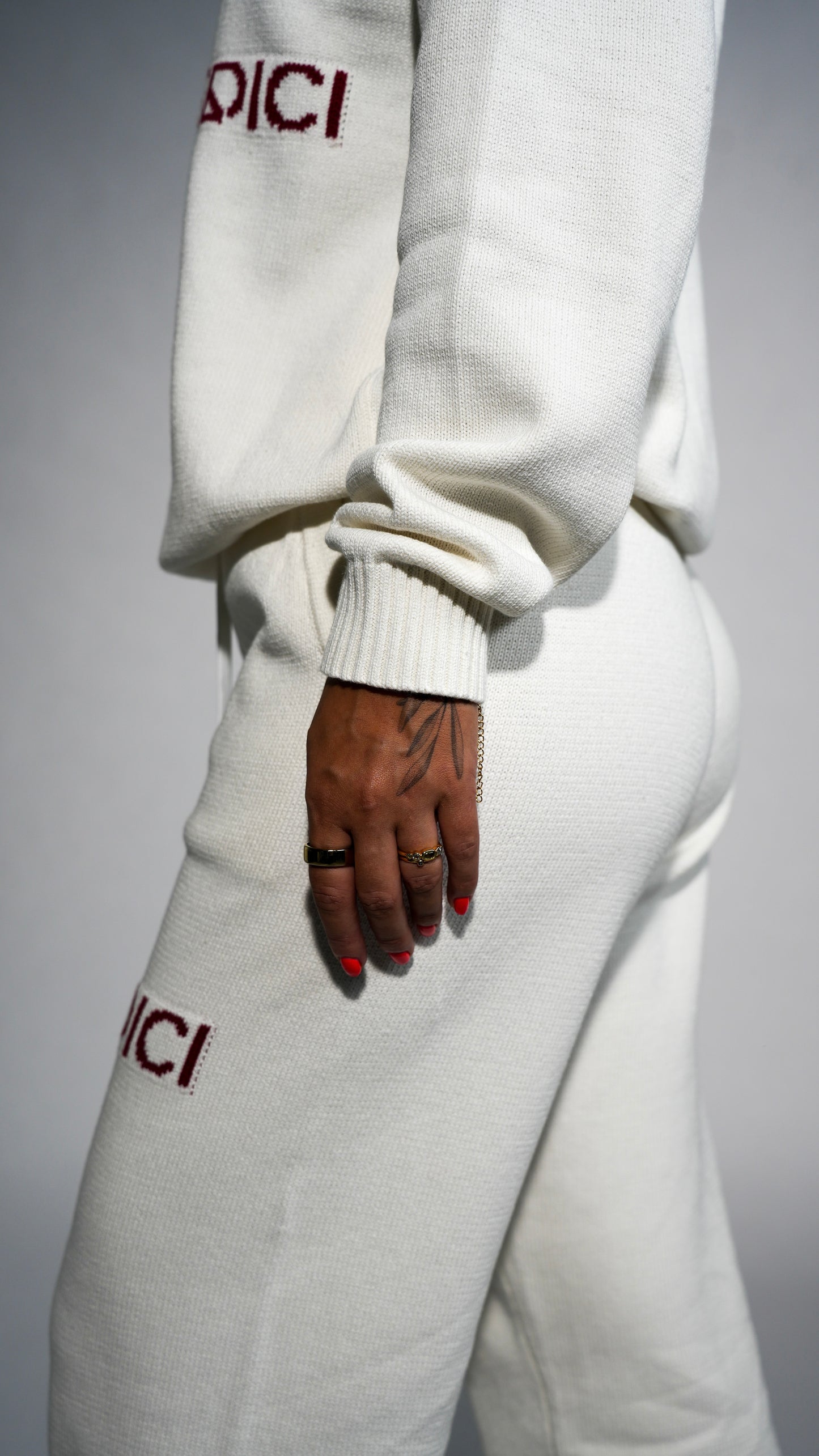 CEDICI Knit Set – Off White / Burgundy